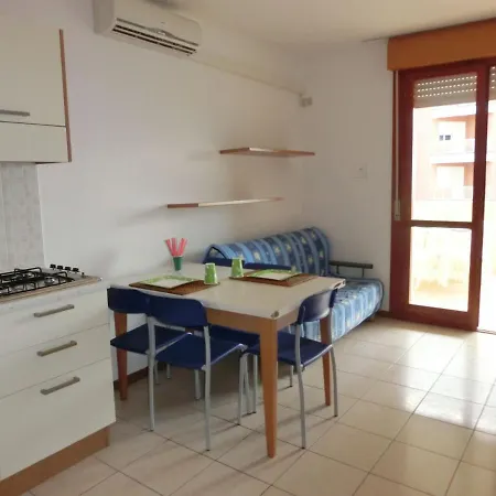 One Bedroom Flat With Pool-beahost Apartment