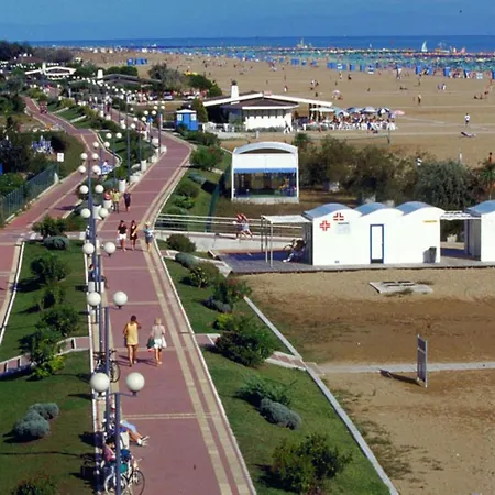 Apartment One Bedroom Flat With Pool-beahost Bibione