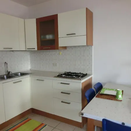 Lejlighed One Bedroom Flat With Pool-beahost