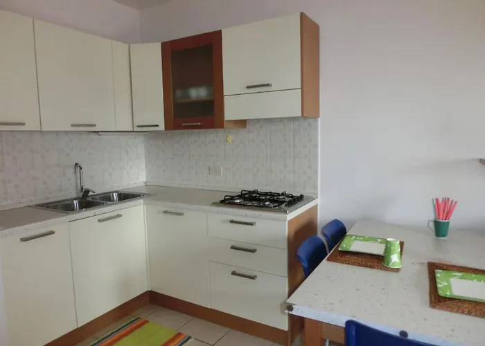 Lägenhet One Bedroom Flat With Pool-beahost